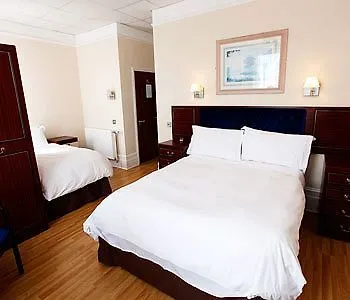Couette-café Glenlyn & 3*