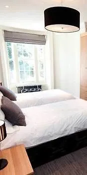 Nocleg ze śniadaniem Kennington 4*