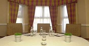 The Manor 3* Hillingdon