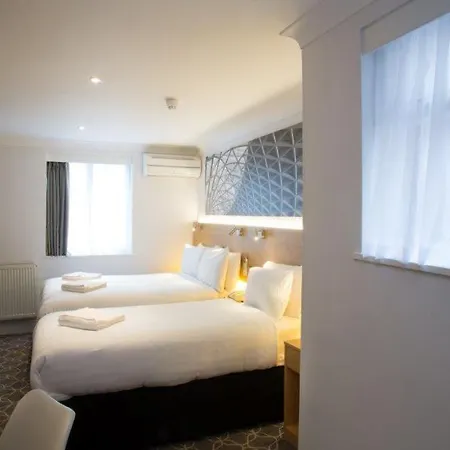 Otel Comfort & Kings Cross St. Pancras 4*