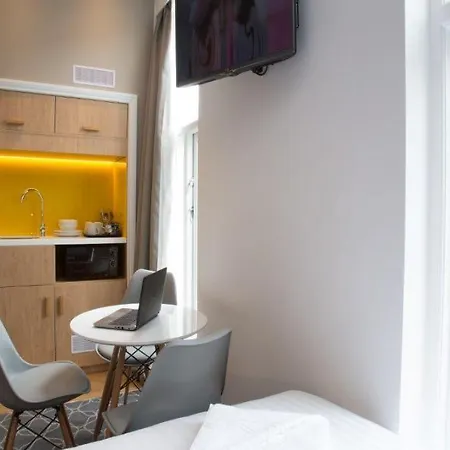 Comfort & Kings Cross St. Pancras 호텔 런던