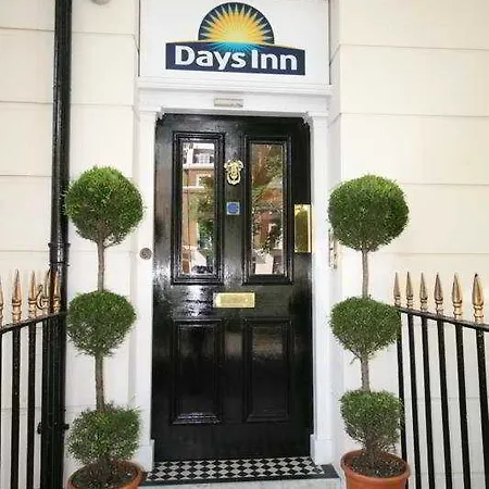 Hotel Days Hyde Park 3*