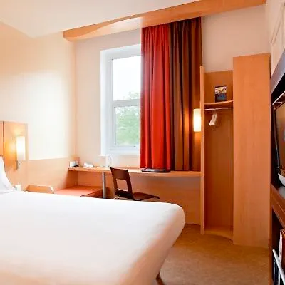 Ibis Greenwich