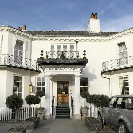 Harbour & Richmond Hotel 4*