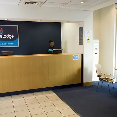 Travelodge Docklands 3* London