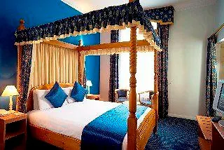 Quality Crown Hyde Park London