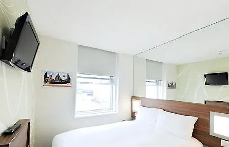 포인트 A 웨스트민스터 호텔 3*