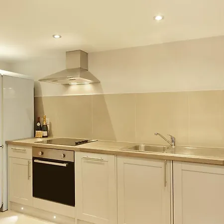 Kensington Apartment