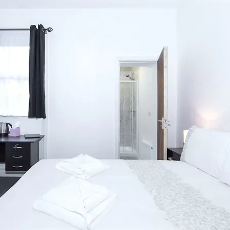 Lancelot Hotel 3*
