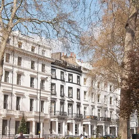 Lancaster Court Hotel London