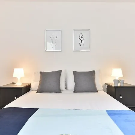Hotel Allen Gardens 4*