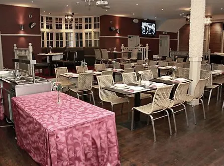 Rising Sun 3* Harrow