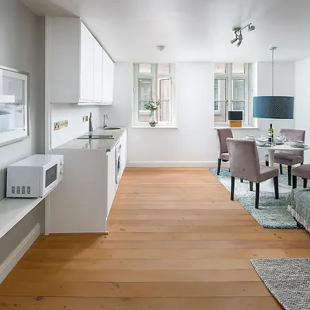Apartment Square Mile Residences London