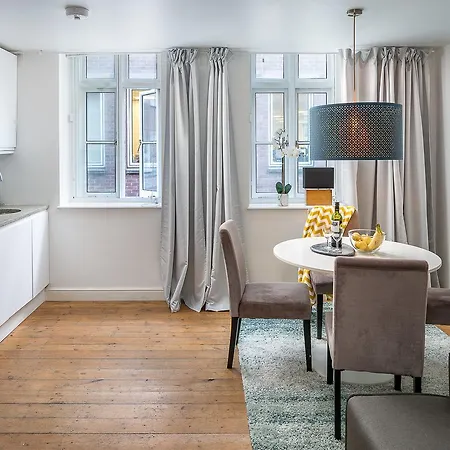 Square Mile Residences