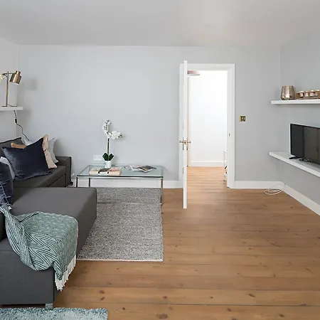 Square Mile Residences Apartment London