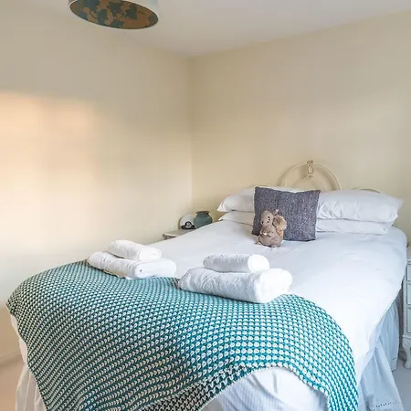 Comfortable In Wandsworth Apartment