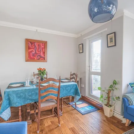 Comfortable In Wandsworth
