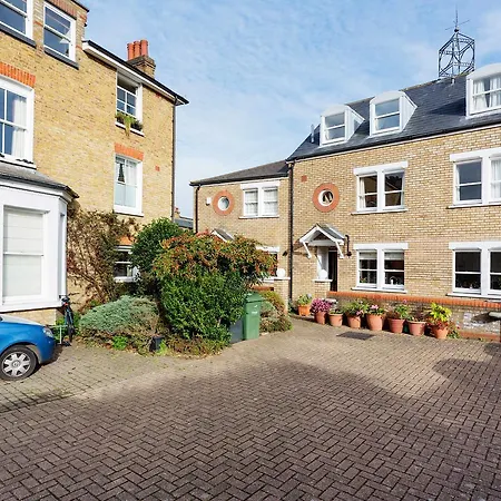 Veeve - Dairy Mews Holiday home London