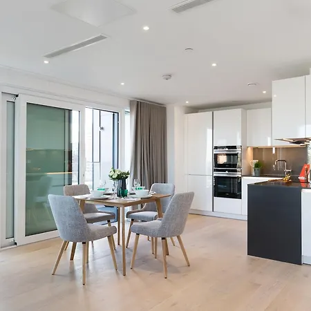 Mylo Fulham Riverside Apartment