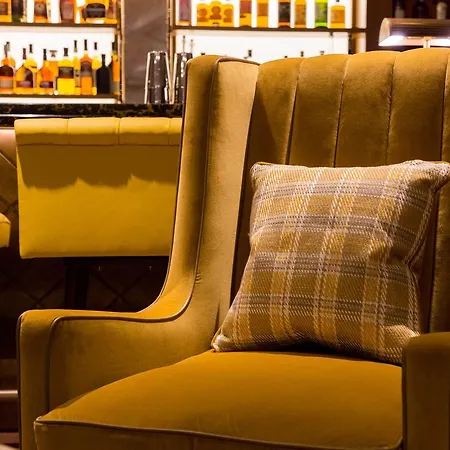 Devonshire Club & Hotel London