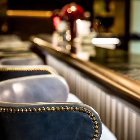 Hotel Devonshire Club & London
