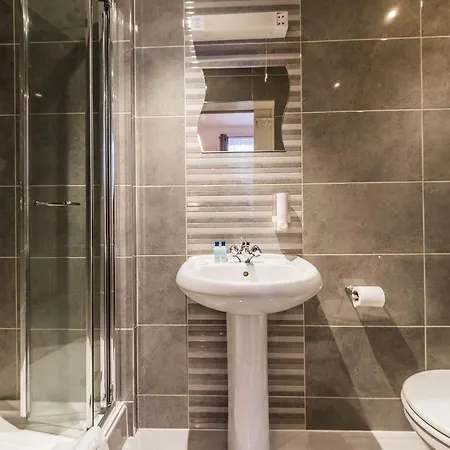 Hellenic By Saba Hotell London