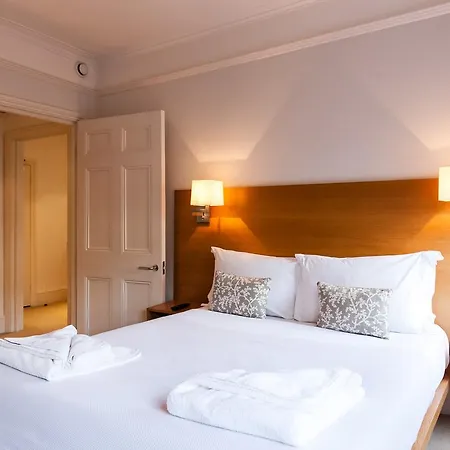 Blueprint Living - Doughty Street * London