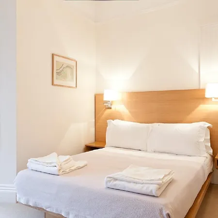 Apartment Blueprint Living - Doughty Street London