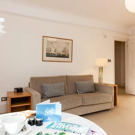 Apartment Blueprint Living - Doughty Street *