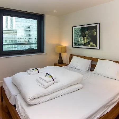 Apartment Canary Wharf - Corporate Riverside Apartments London