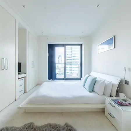 Waterfront Apartment *