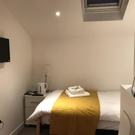 Riverbank Stay Pensionat London