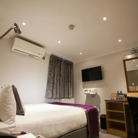Western Victoria Palace London