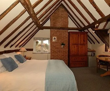 Falcon Hotel Uxbridge