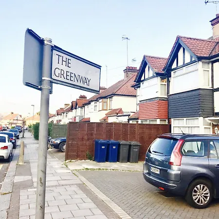 London Nw9 *
