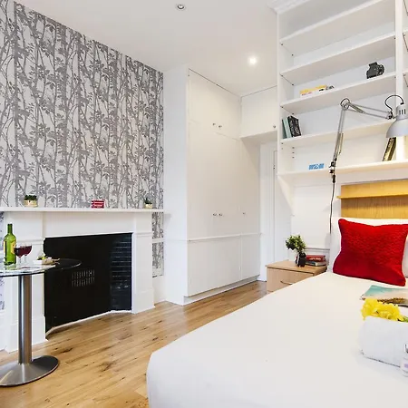 Earls Court Amazing 2 Bed Flat In Central * London