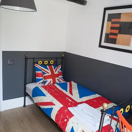 Kennedy London