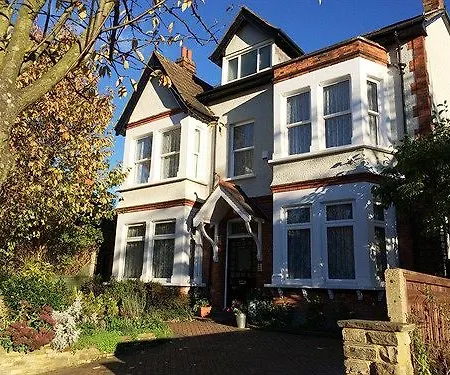 Croham Park - Free Parking & Wi-fi 4* Croydon