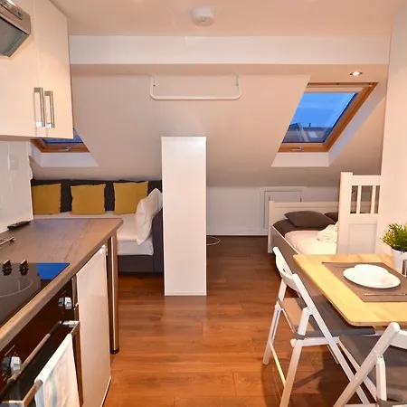 Thrive - Clapham Junction Apartment