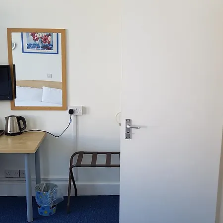 Croydon Hotel Guest house 2*