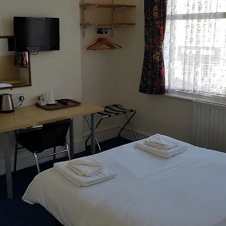 Croydon Hotel Guest house 2*