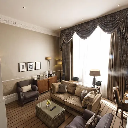 The Colonnade 4* Londyn