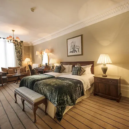 The Colonnade Hotel