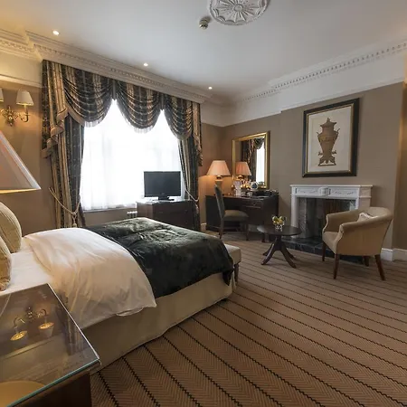 The Colonnade Hotel 4*
