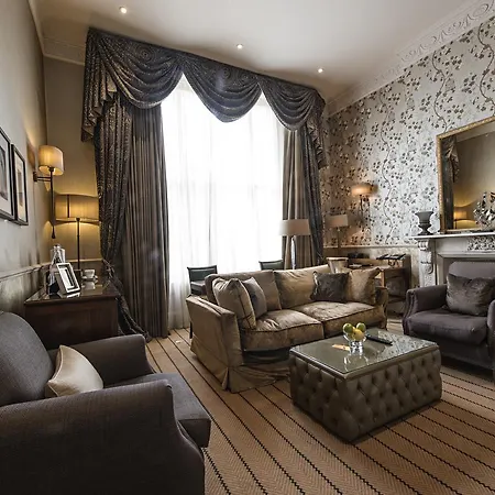 Hotel The Colonnade 4*