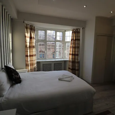 Princes Court Brompton Road