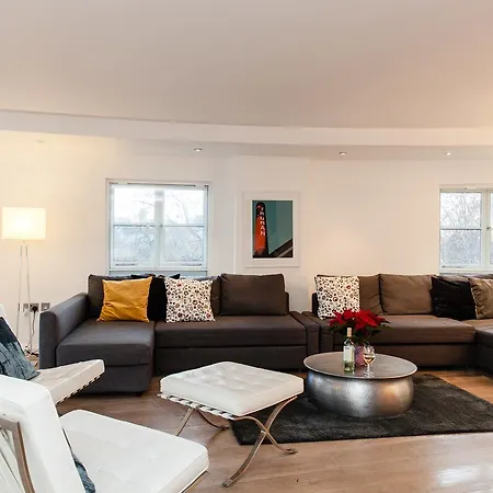 Clhh Trafalgar Riverside Penthouse