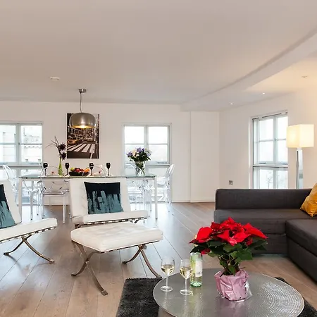 Clhh Trafalgar Riverside Penthouse Apartment London
