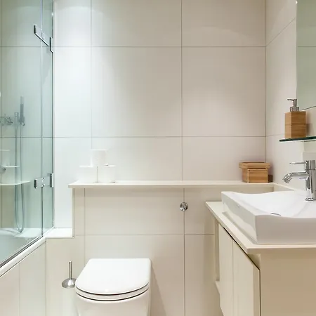 Clhh Trafalgar Riverside Penthouse Apartment London