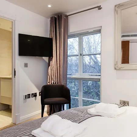 Apartment Clhh Trafalgar Riverside Penthouse